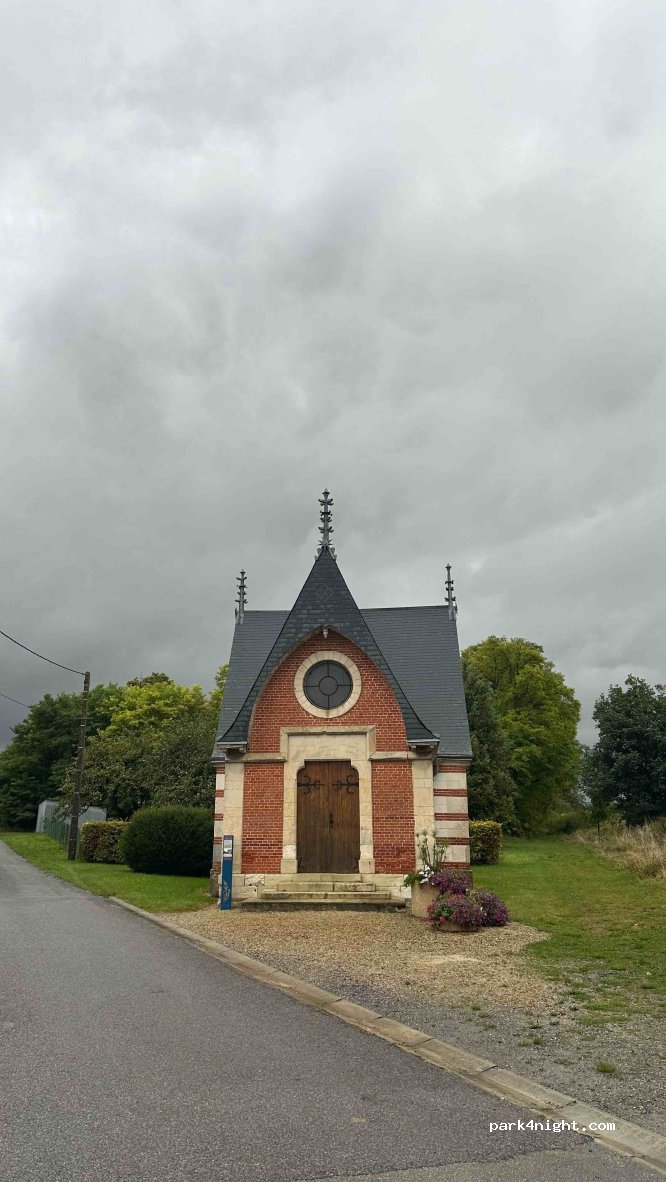 (08190) Asfeld - 6 Place Grand 'cour — foto 2