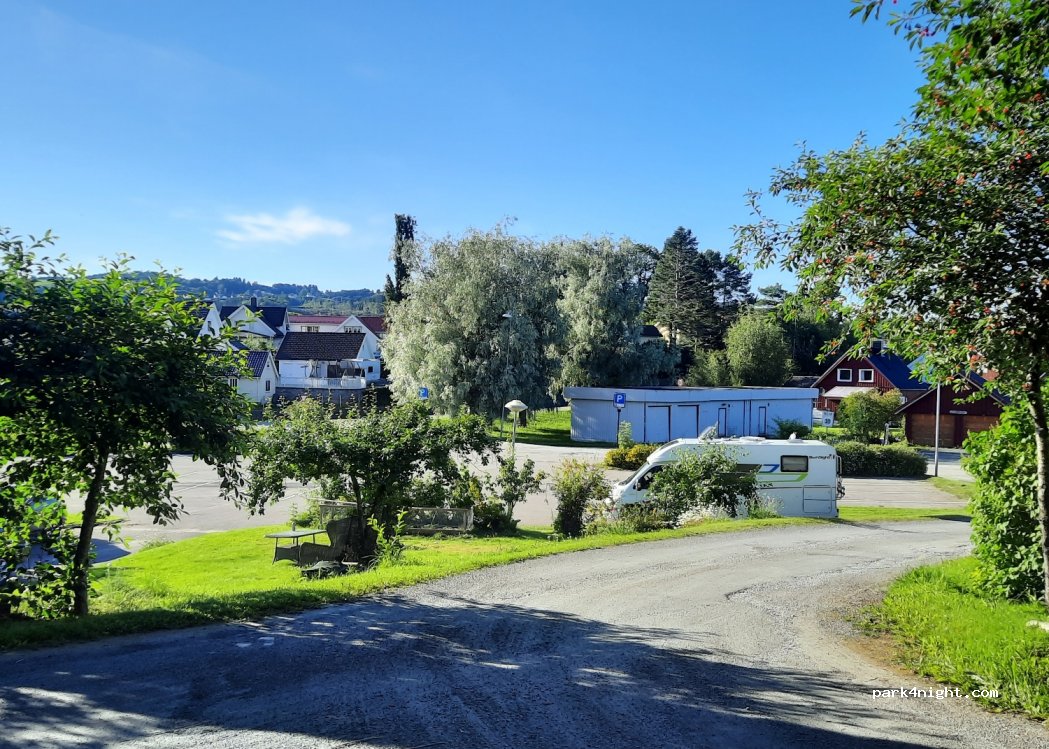 (7670)  - 4 Einhaugen — foto 4
