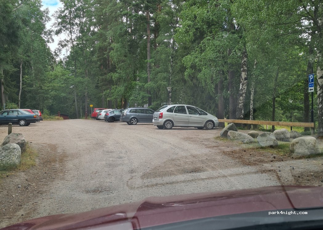 (756 52) Sunnersta - 270 Dag Hammarskjölds Väg — foto 2