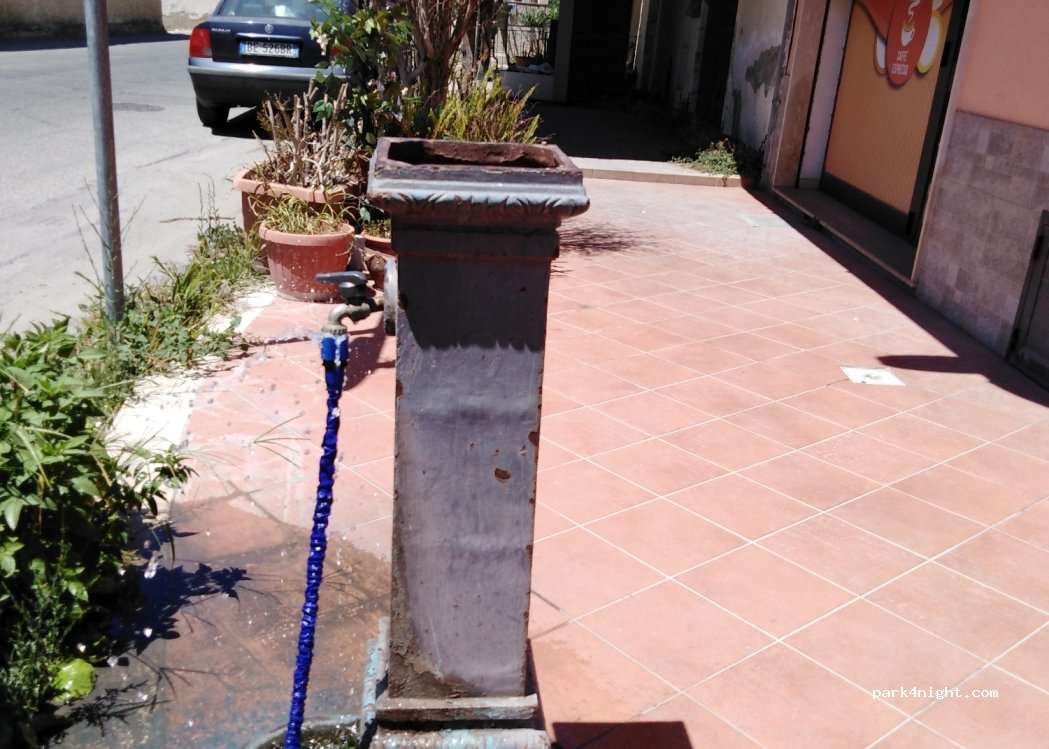 (89063) Melito di Porto Salvo - 64 Via Nazionale — foto