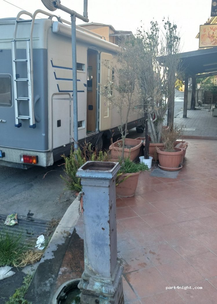 (89063) Melito di Porto Salvo - 64 Via Nazionale — foto 3