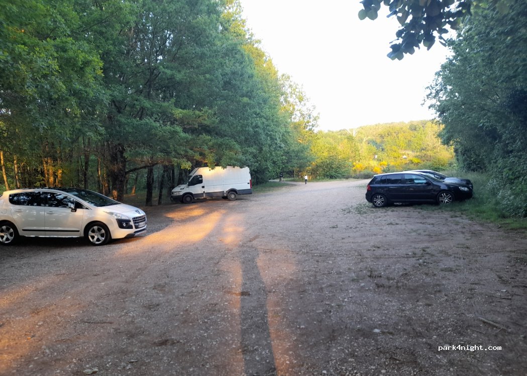 (81120) Saint-Antonin-de-Lacalm - D138 — foto 3