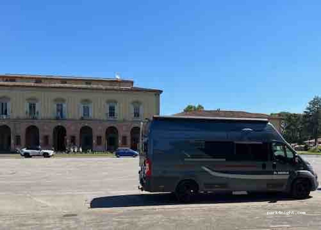 (50144) Firenze - 11 Piazzale delle Cascine — foto 4