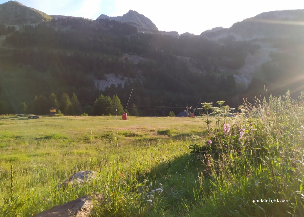 (06420) Isola - 2 Front de Neige — foto