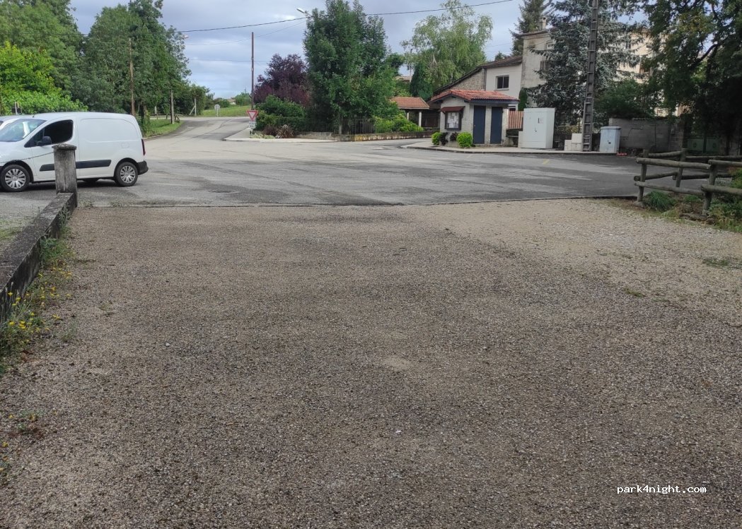 (26300) Rochefort-Samson - 1 Place du Riousset — foto