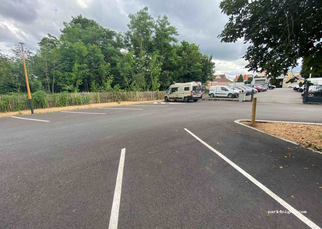 (03700) Bellerive-sur-Allier - 4 Avenue de la République — foto 2