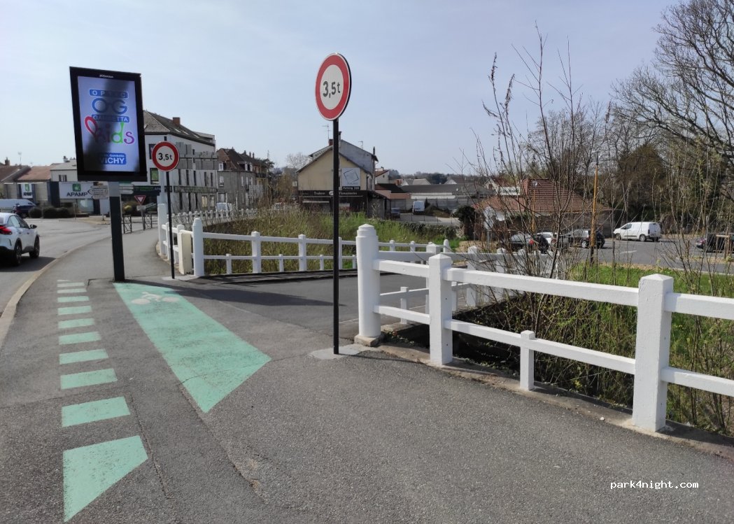 (03700) Bellerive-sur-Allier - 4 Avenue de la République — foto 3