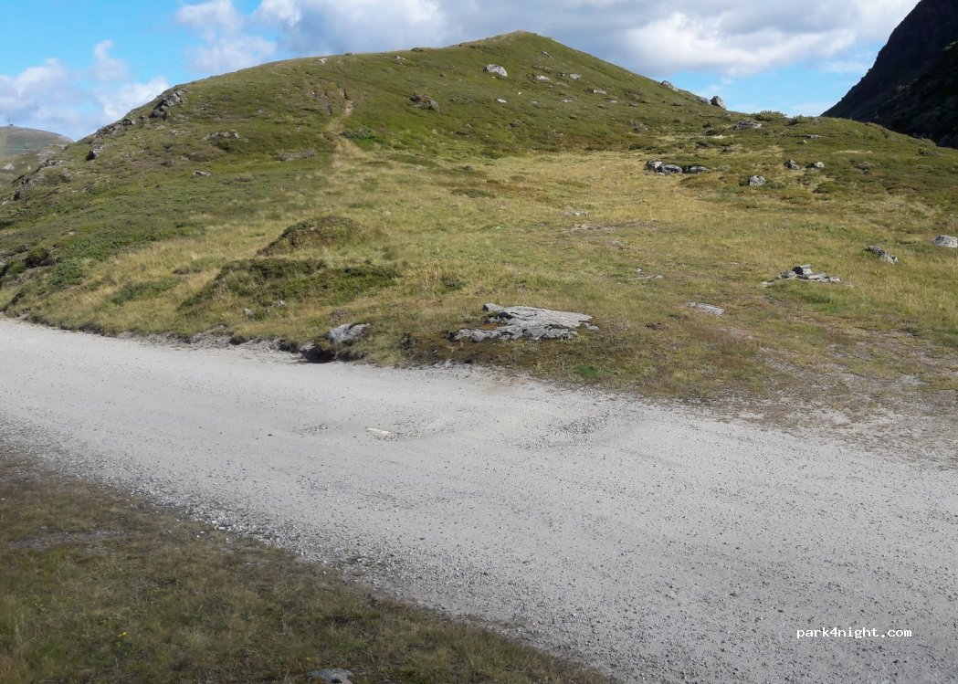 (6893) Vik i Sogn - Unnamed Road — foto 2