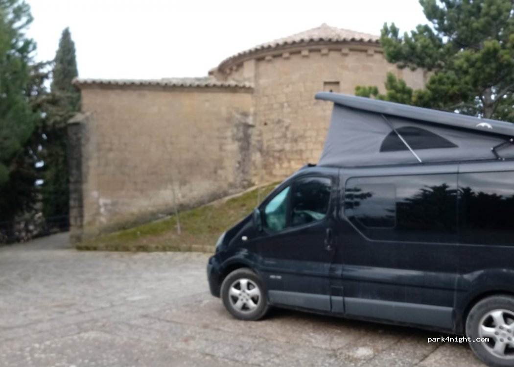 (50619) Luesia - 1 Calle Placeta Fino — foto