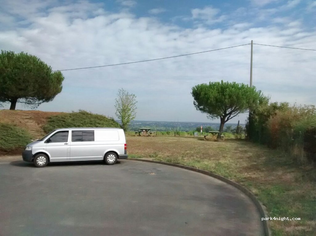 (49190) Saint-Aubin-de-Luigné - La Feuille d'Or — foto 2