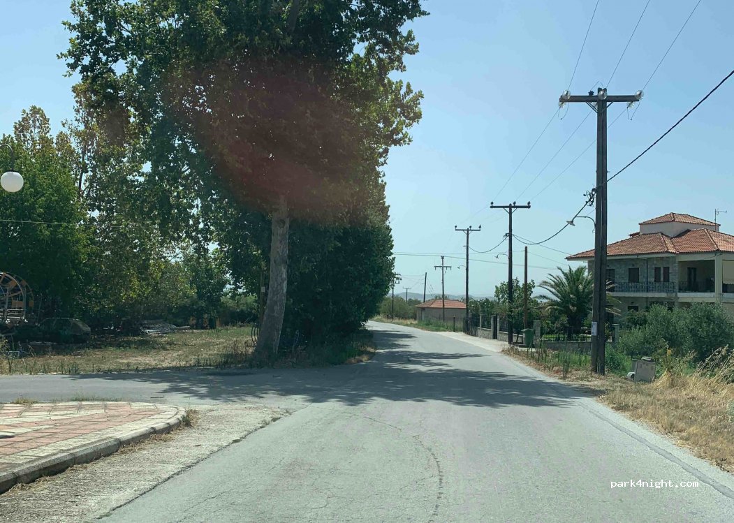 (400 03) Kalamaki - Eparchiaki Odos Agias-Volou — foto