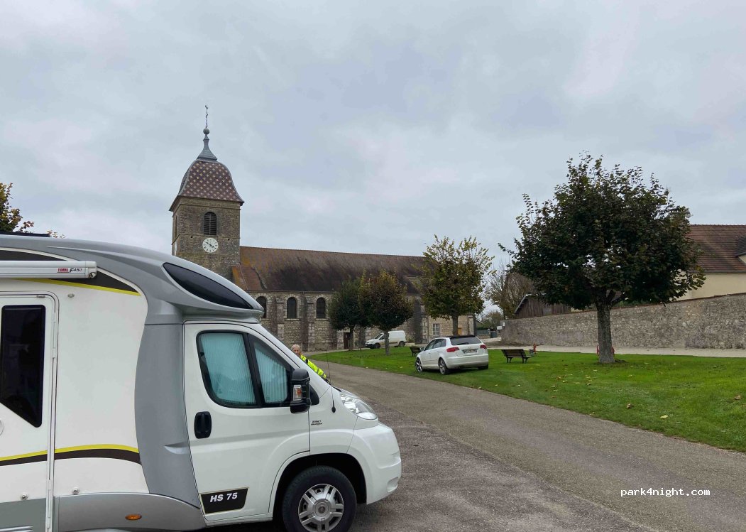 Aire de camping-cars Velesmes-Échevanne — foto 5
