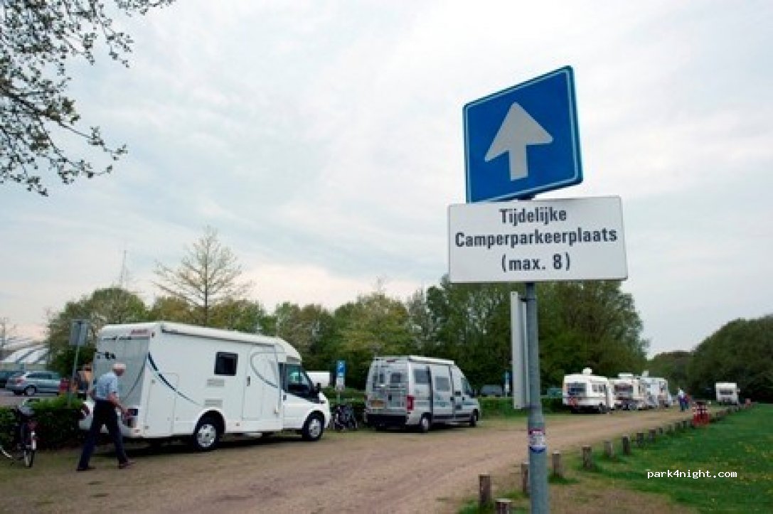 Camperplaats Huizen — foto