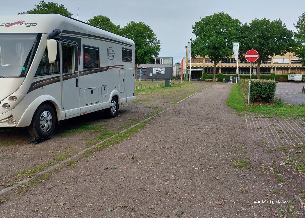 Camperplaats Huizen — foto 5