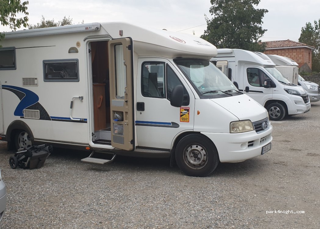 Aire de camping-car Tournon-sur-Rhône — foto 3