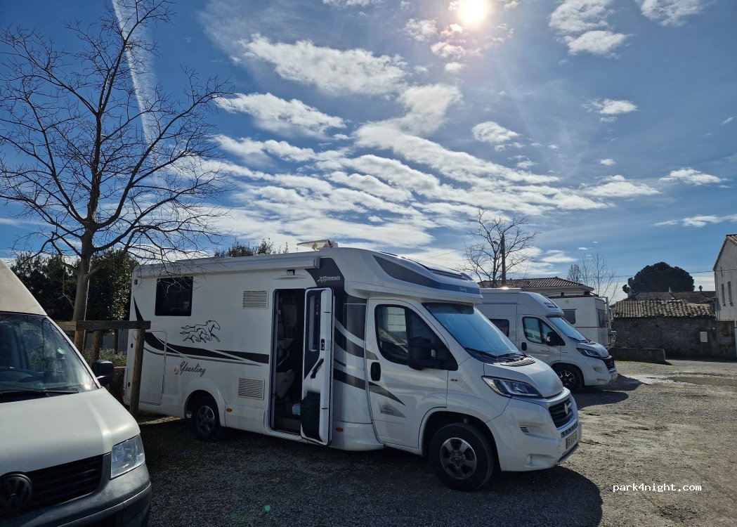 Aire de camping-car Tournon-sur-Rhône — foto 4