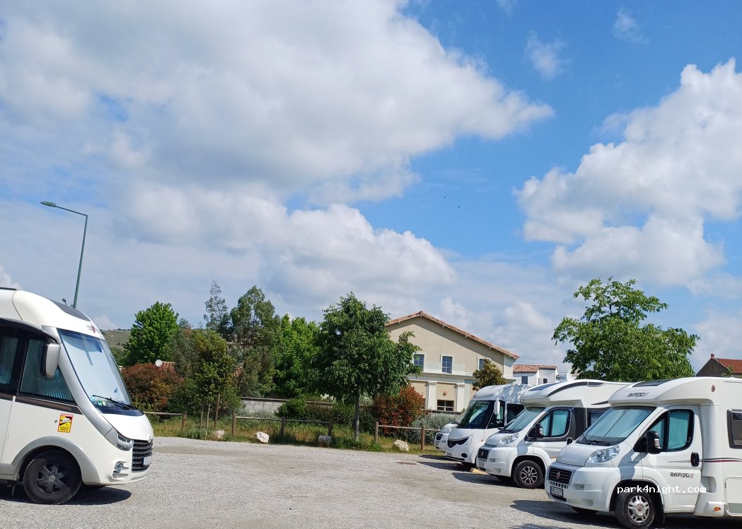 Aire de camping-car Tournon-sur-Rhône — foto 5