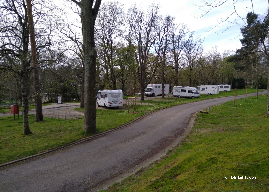 (44300) Nantes - 21 boulevard du petit port — foto 2