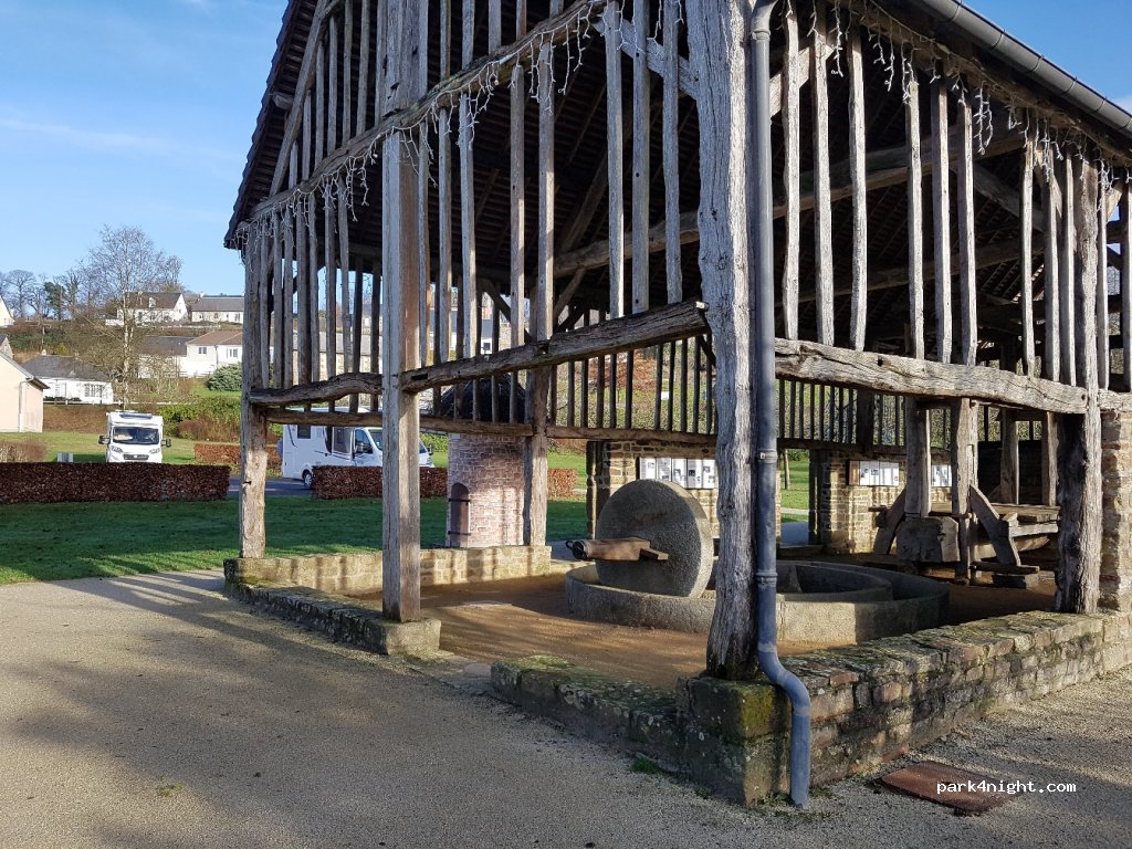 (61700) Lonlay-l'Abbaye - Espace Sainte Thérèse — foto 3