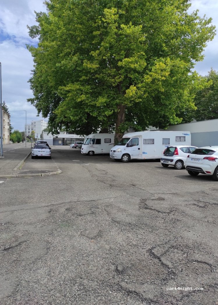 (40000) Mont-de-Marsan - 211 Avenue de Nonères — foto