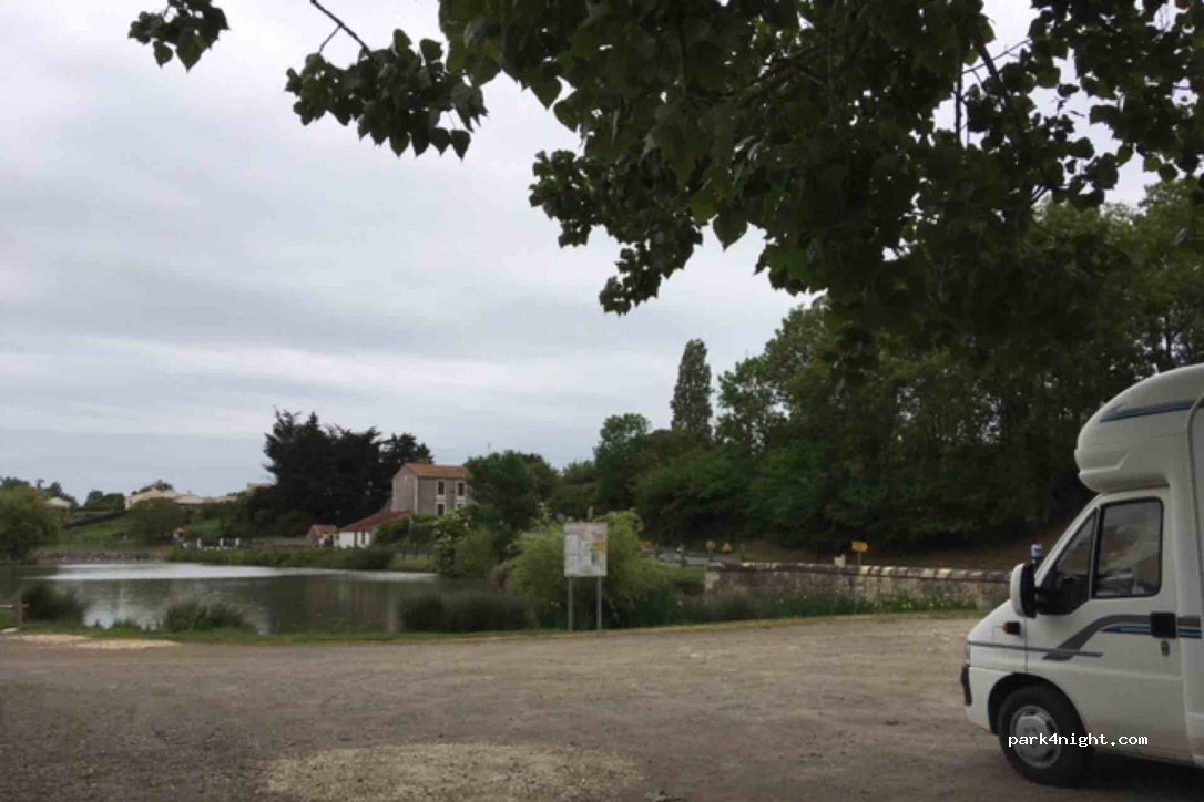 (85580) Saint-Michel-en-l'Herm - 47 Rue du Crenon — foto 2