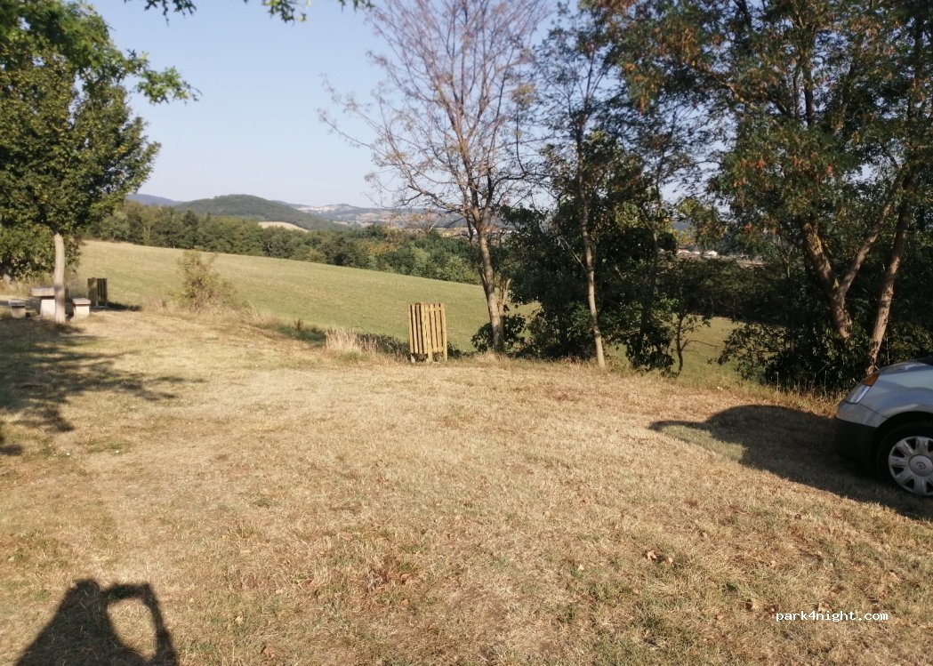 (42600) Champdieu - Unnamed Road — foto