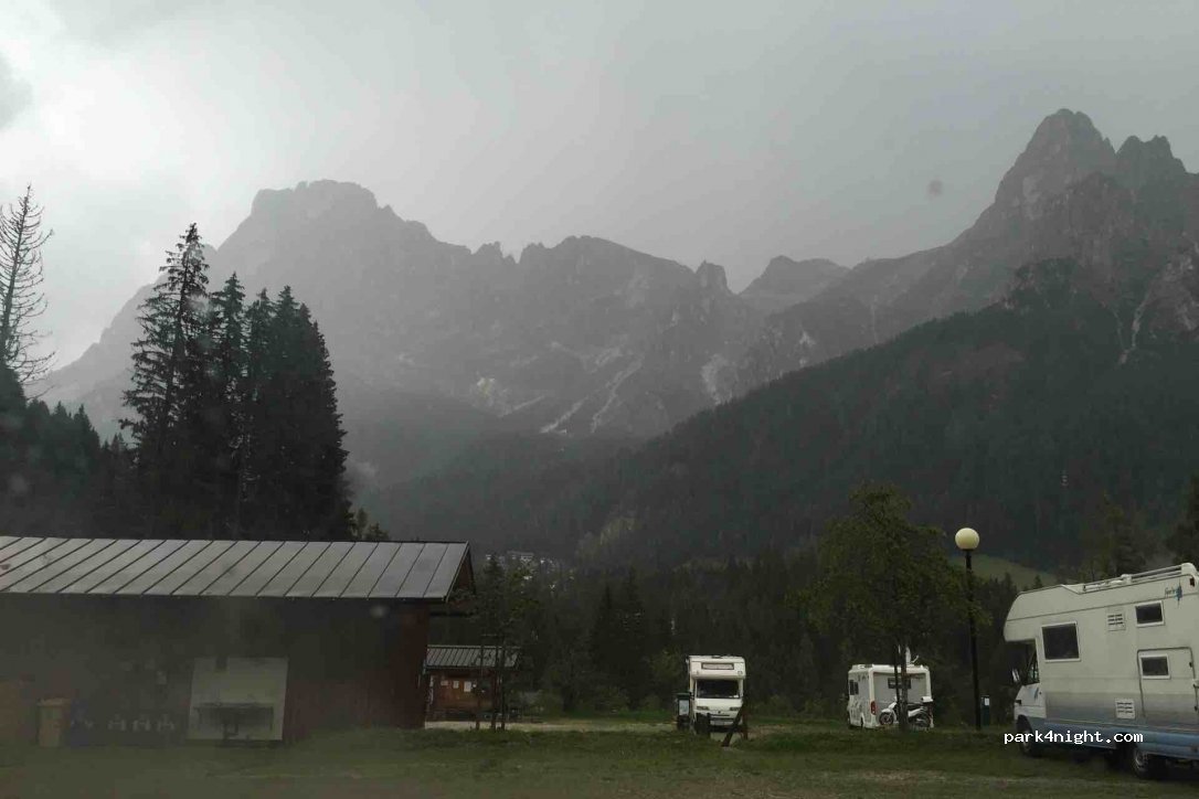 Area Sosta Camper Tognola — foto