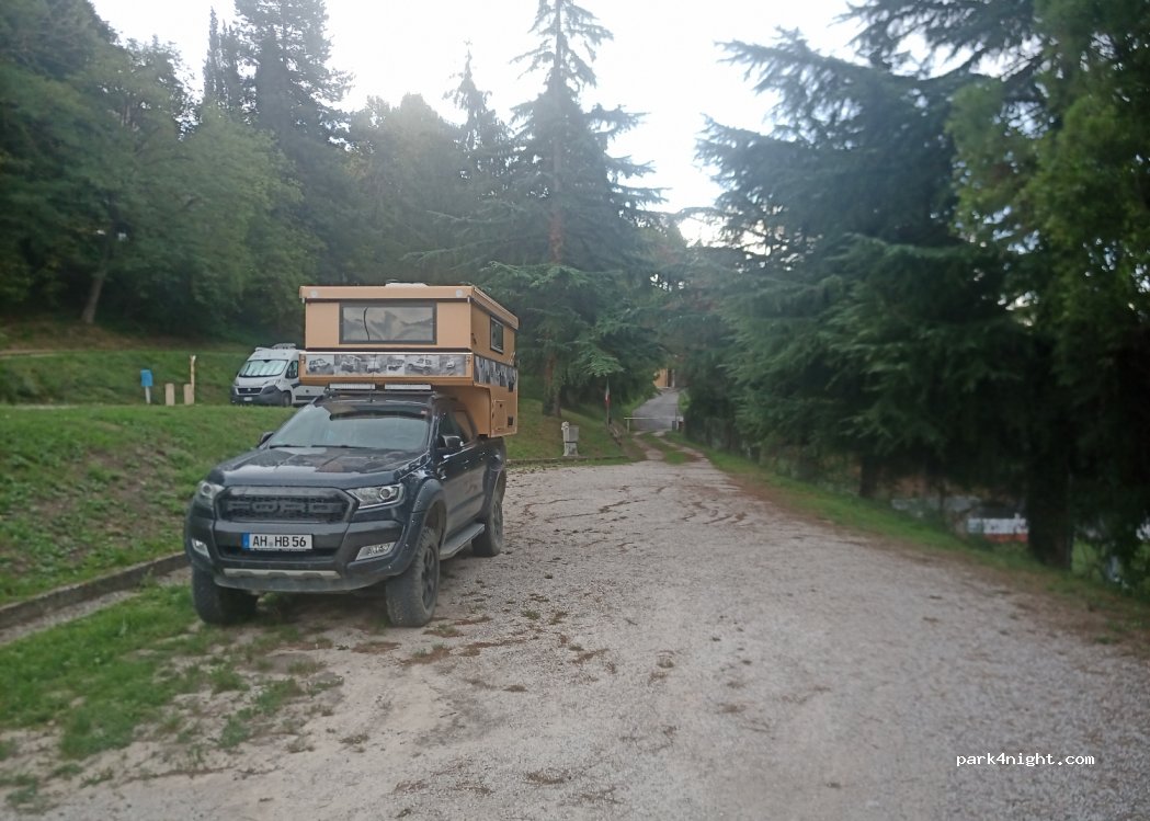 (06014) Montone - 25 Viale Aldo Bologni — foto 2