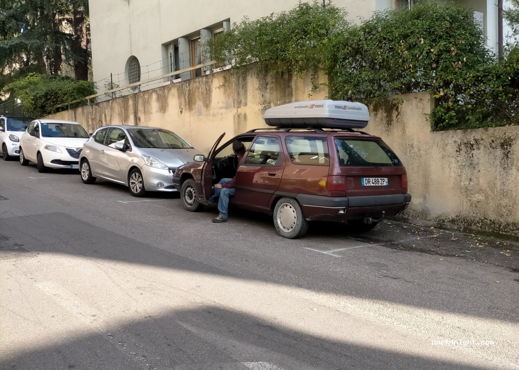 (37128) Verona - 10 Via Valdonega — foto