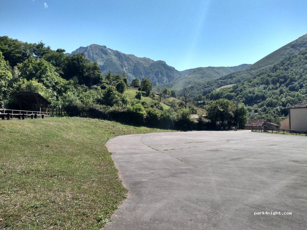 (33116) Ricabo - 69A Lugar Ricabo — foto