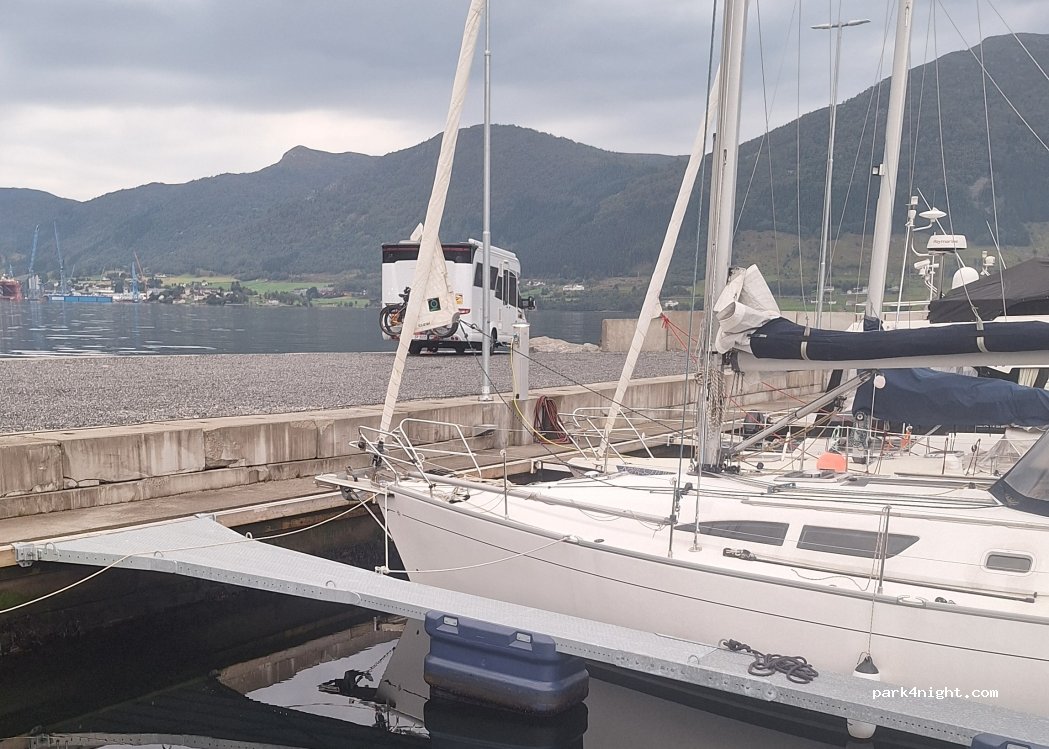 (5580)  - 38 Dreganesvegen — foto 2