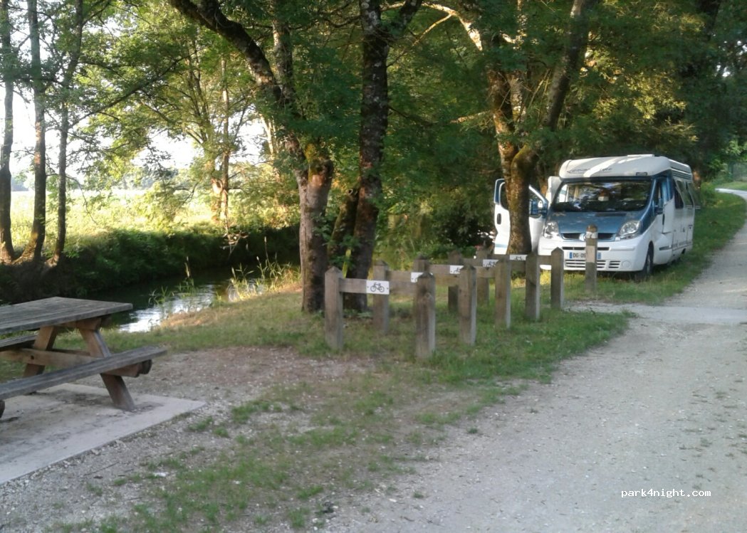 (16100) Merpins - 45 Avenue de Montignac — foto 2