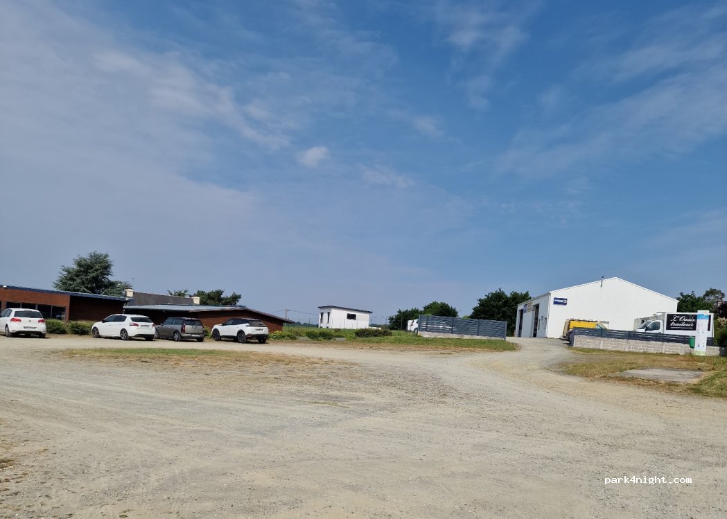 (22720) Saint-Péver - Rte de Pont Clet — foto 3