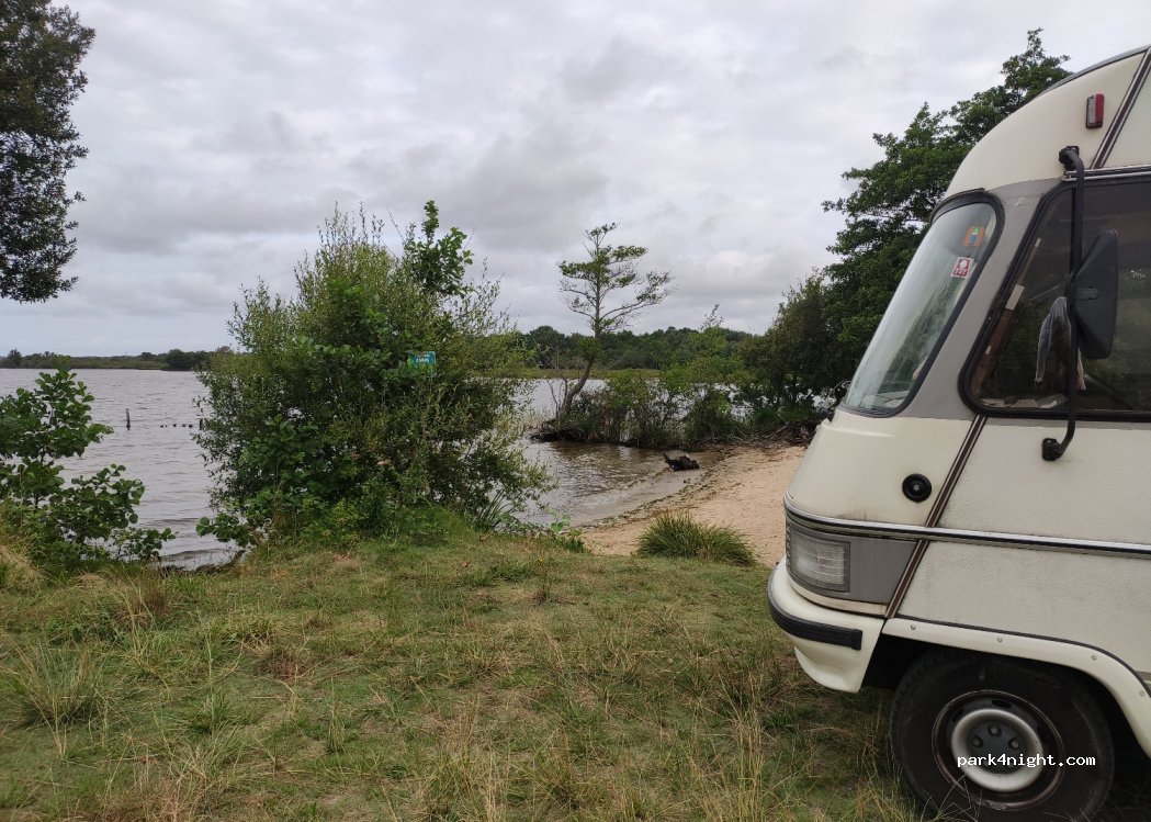 (40160) Parentis-en-Born - Route des Tonnes — foto 2