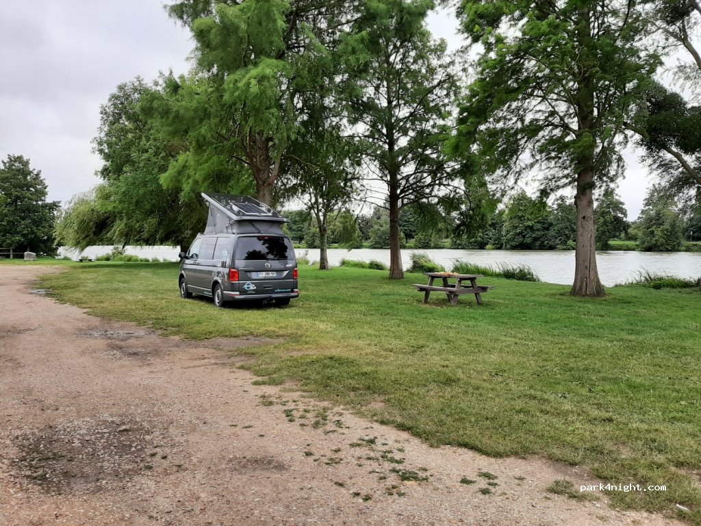 (28190) Saint-Georges-sur-Eure - 29 Rue Léo Lagrange — foto