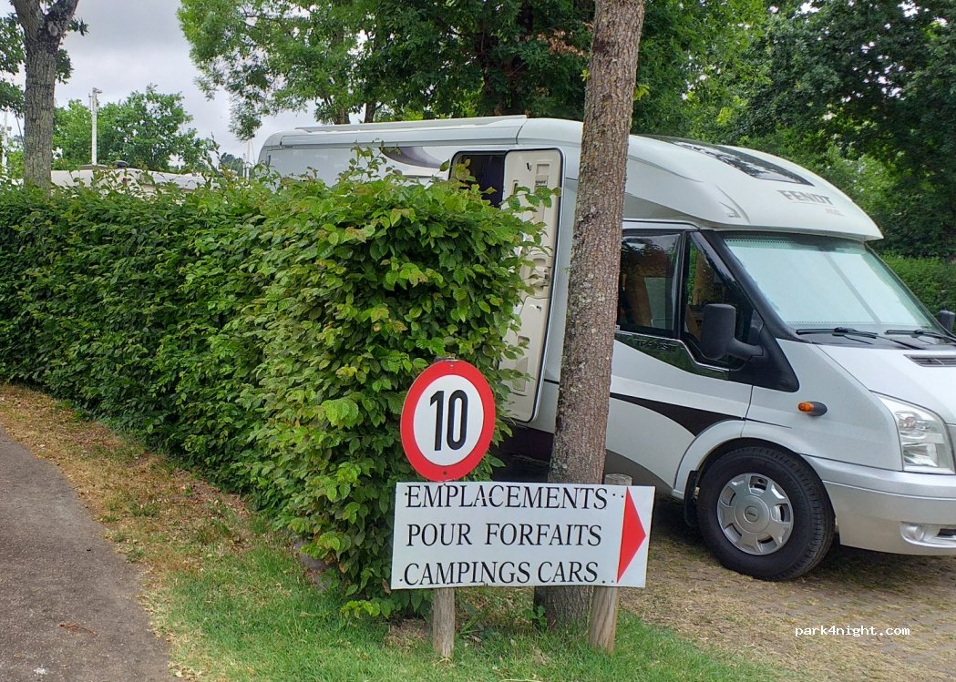 Camping Municipal Patis — foto