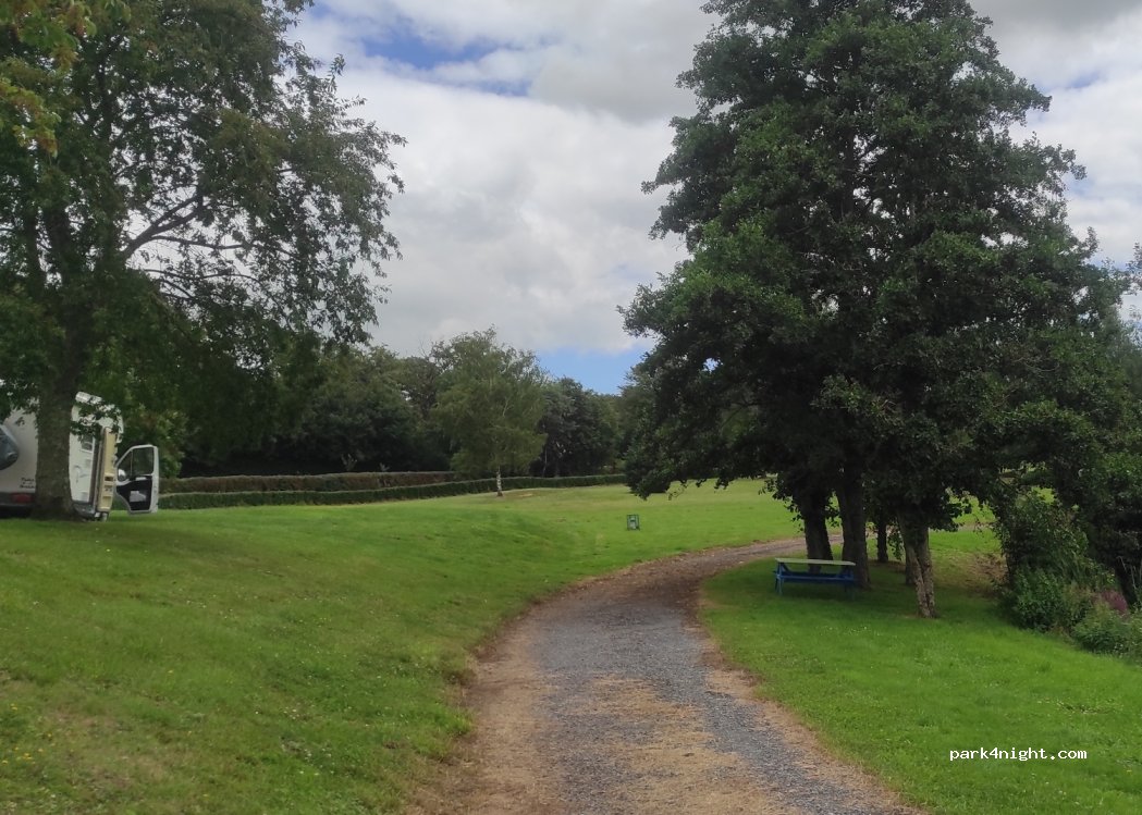 (87210) Oradour-Saint-Genest - 14 Le Bourg — foto 2