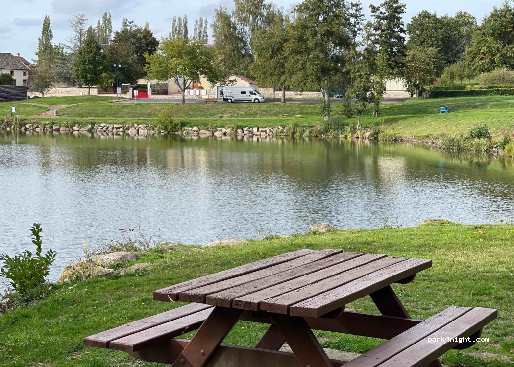 (87210) Oradour-Saint-Genest - 14 Le Bourg — foto 3