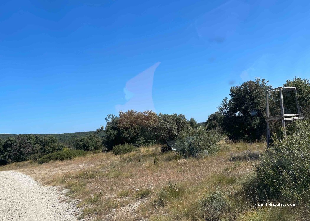(30580) Seynes - Unnamed Road — foto
