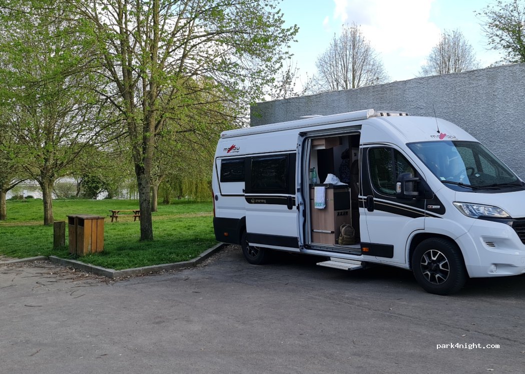 (35270) Combourg - 20 Rue des Champs — foto 2