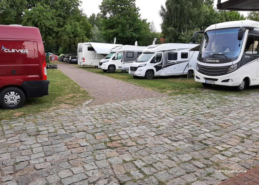 Camping Rodzinny — foto