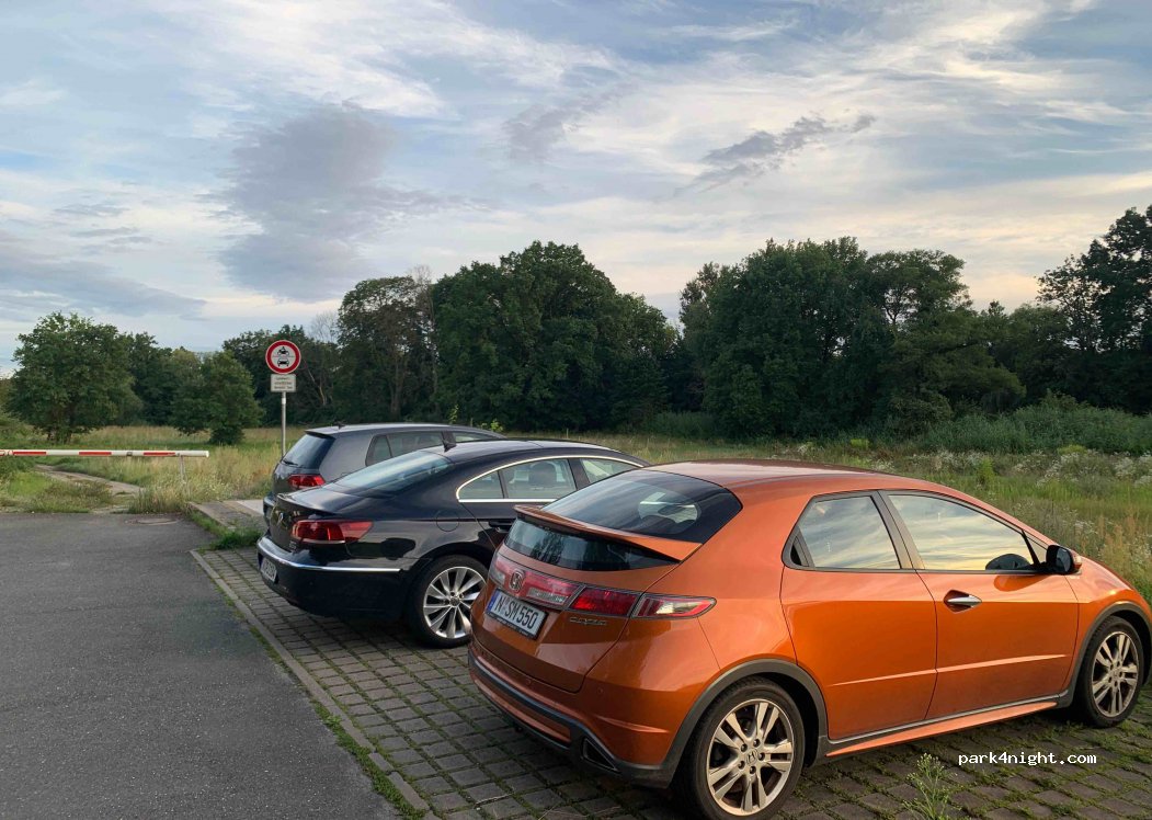 (90453) Nürnberg - 60A Steinhauserweg — foto