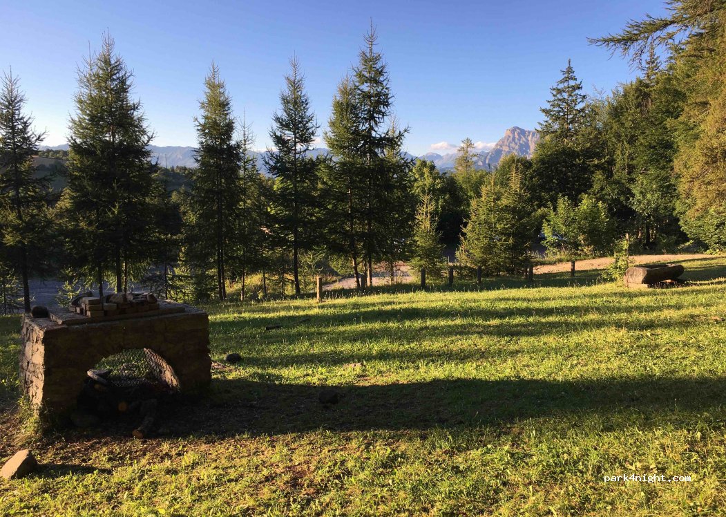 (04140) Montclar - Clapeiries — foto
