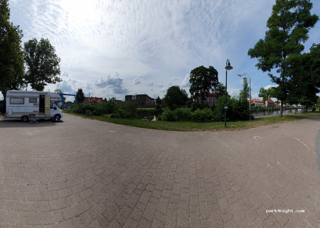 (16348) Wandlitz - 4 Friedensplatz — foto