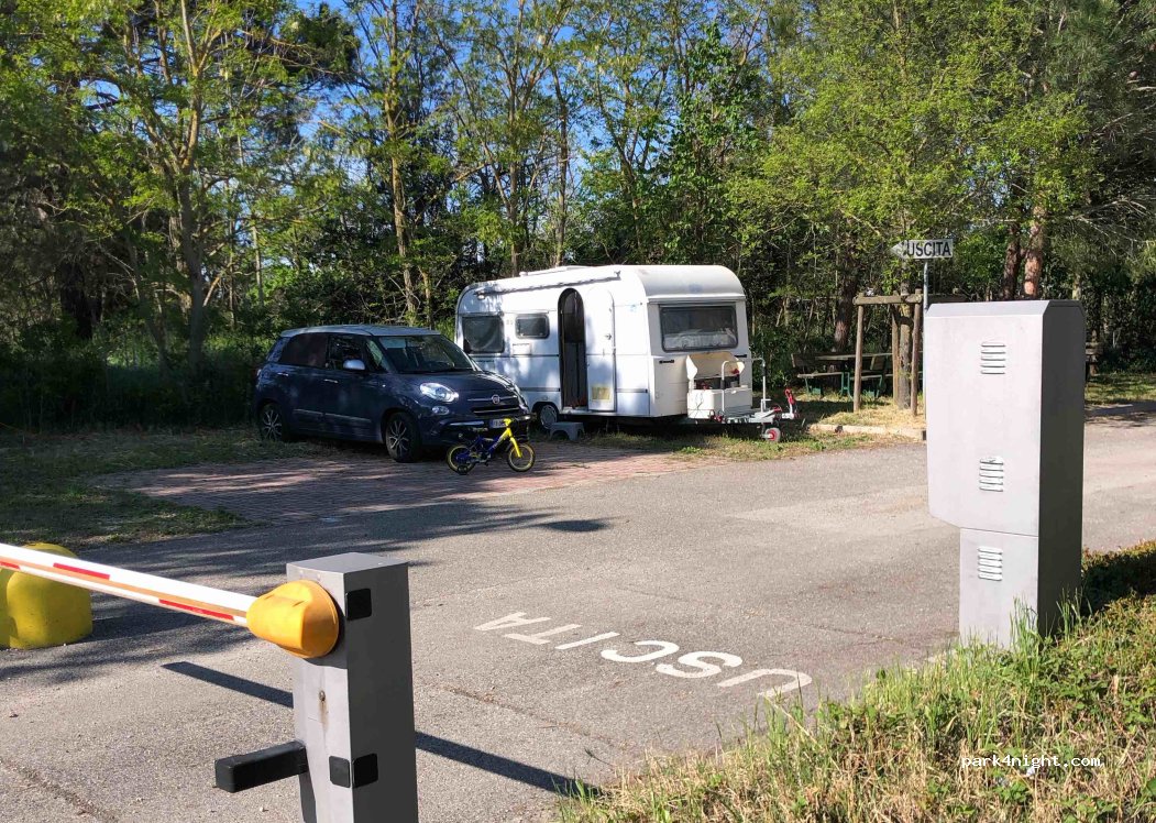 Eurolandia Area Camper attrezzata — foto 3