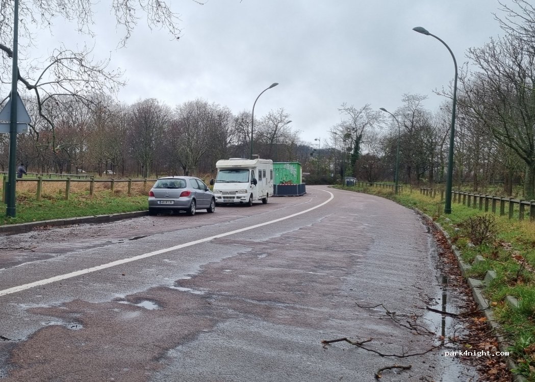 (75016) Paris - 1 Route du Champ d'Entraînement — foto
