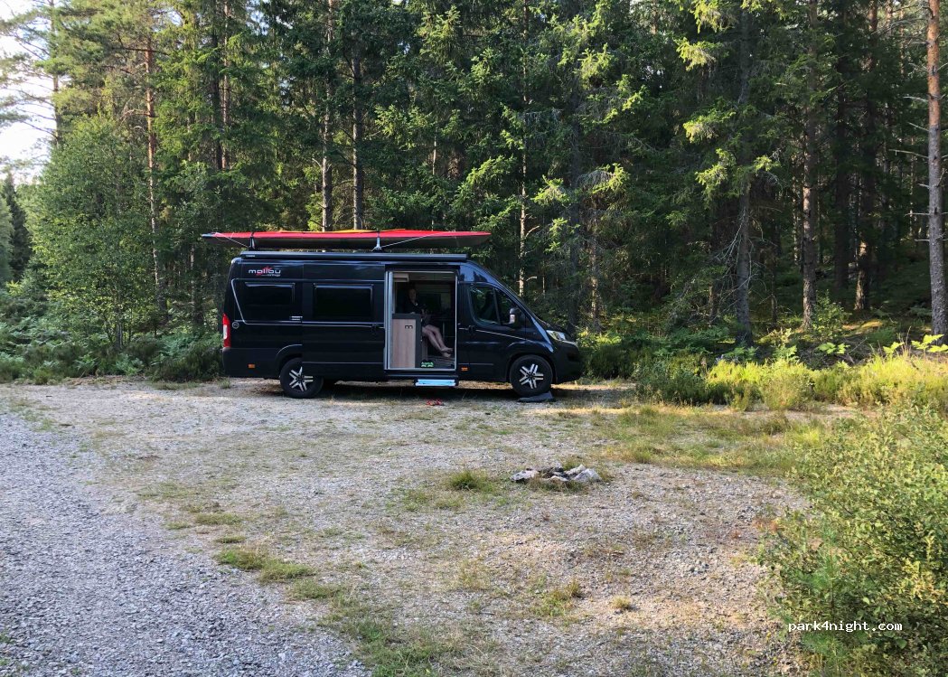 (695 96) Tived - Unnamed Road — foto