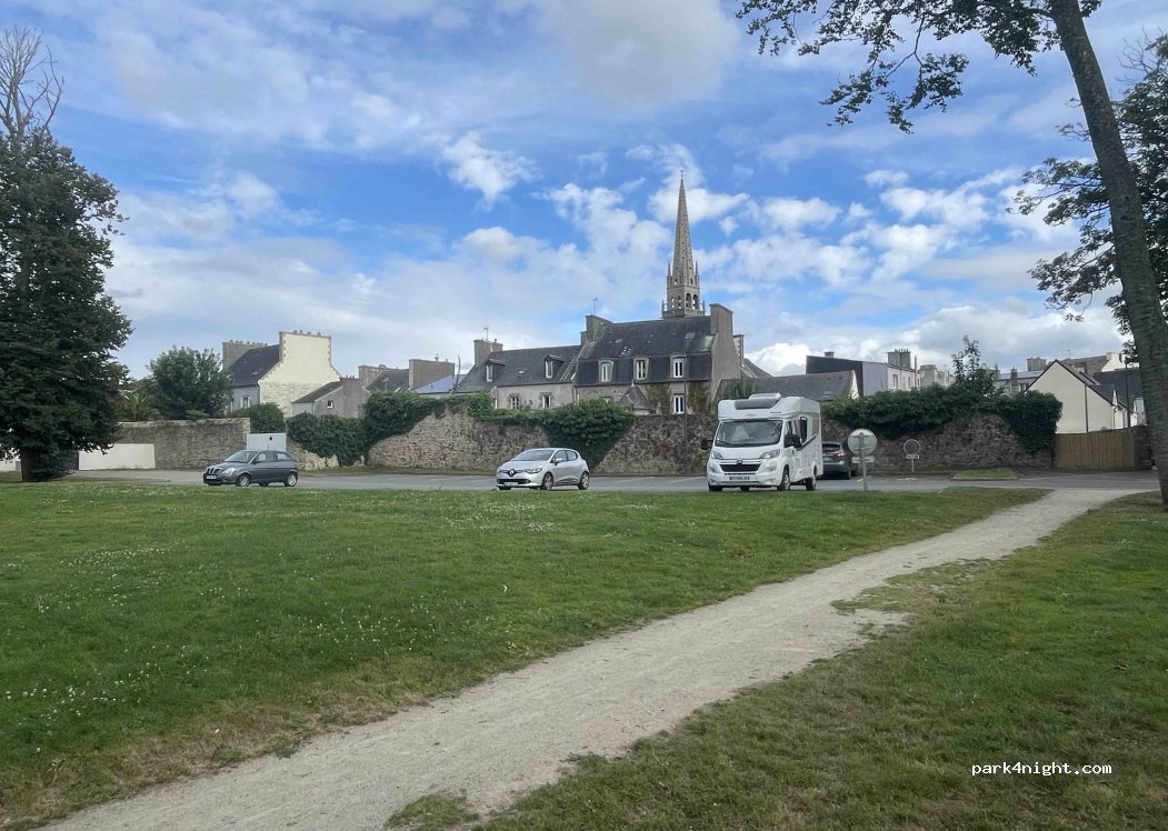 (29830) Ploudalmézeau - 10 Rue Jules Fortin — foto