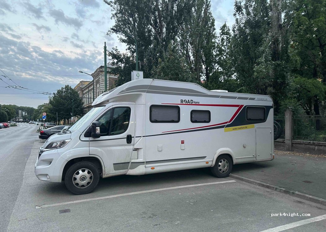 (6725) Szeged - 105 Tisza Lajos körút — foto 3