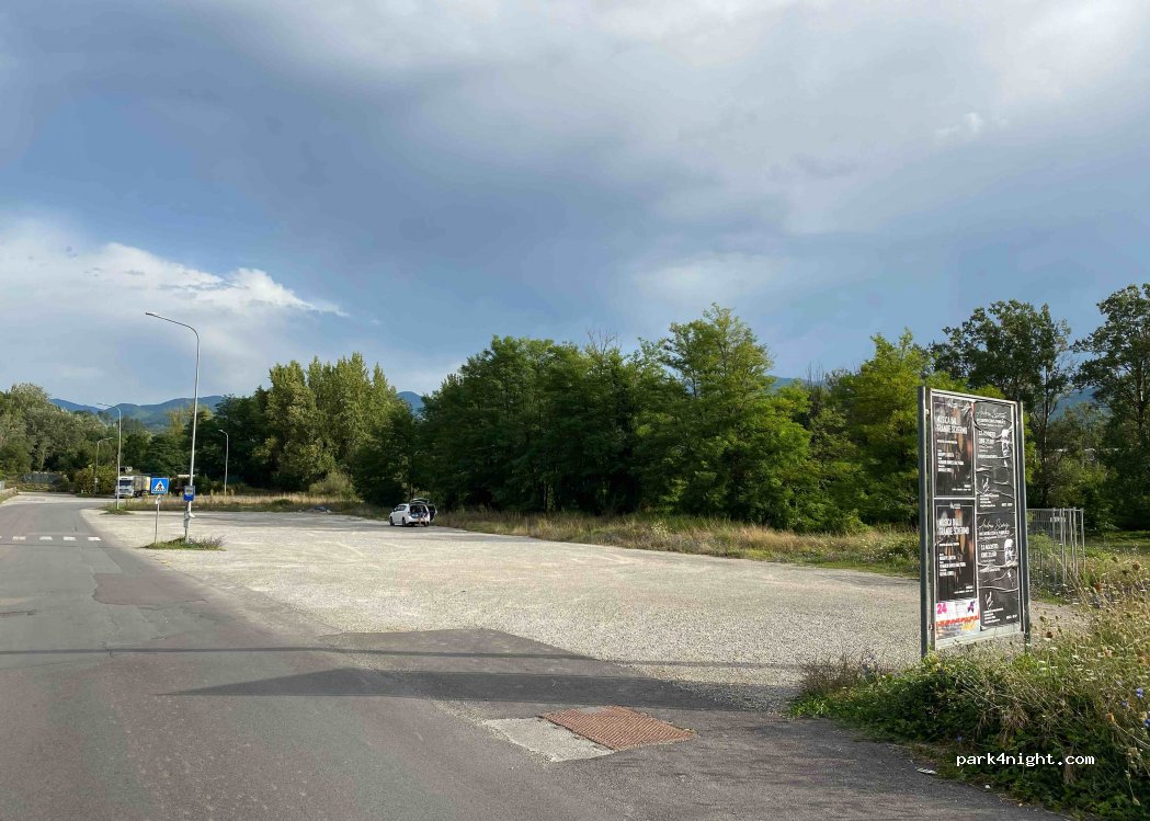 (55032) Castelnuovo di Garfagnana - Via XX Aprile — foto 2